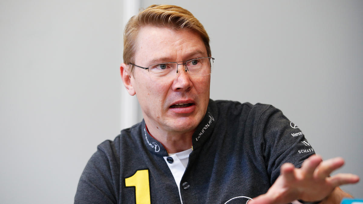 Mika Häkkinen ist nicht gerade glücklich über die Strafe gegen Sebastian Vettel Mika Häkkinen ist nicht gerade glücklich über die Strafe gegen Sebastian Vettel