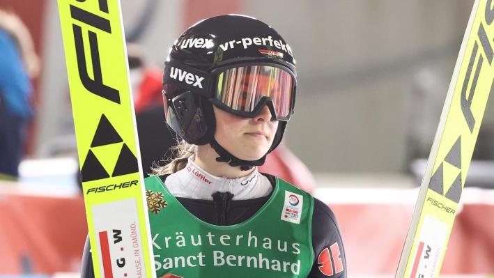 Anna Rupprecht wurde neben Katharina Althaus, Karl Geiger und Markus Eisenbichler von Bundestrainer Stefan Horngacher für den Mixed-Teamwettbewerb nominiert Anna Rupprecht wurde neben Katharina Althaus, Karl Geiger und Markus Eisenbichler von Bundestrainer Stefan Horngacher für den Mixed-Teamwettbewerb nominiert