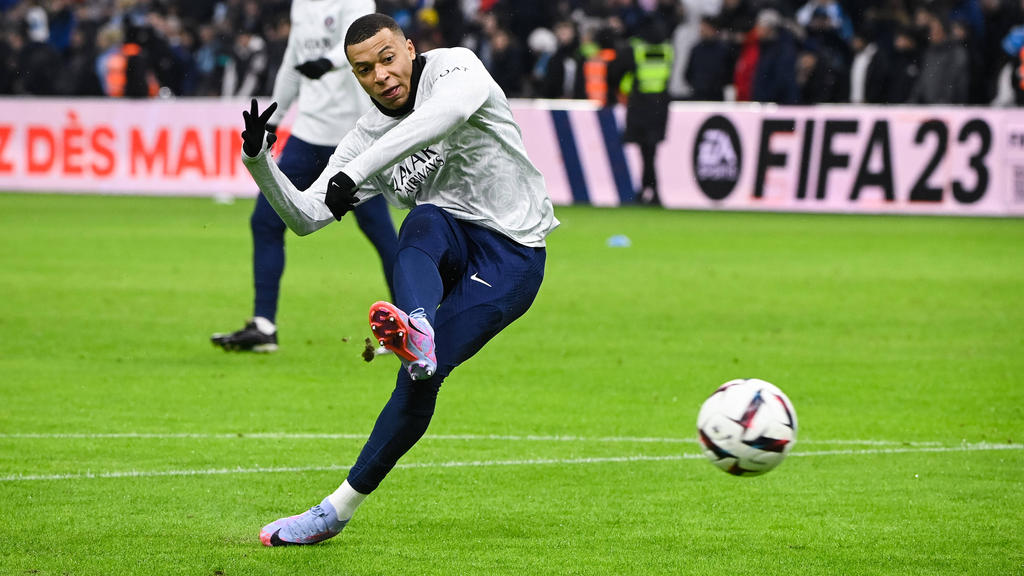Superstar Kylian Mbappé wird von Paris Saint-Germain mit Geld zugeschüttet
