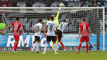 Eintracht Frankfurt schlägt den SC Freiburg