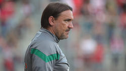 Trainer Daniel Farke bleibt noch nicht sicher bei Borussia Mönchengladbach.
