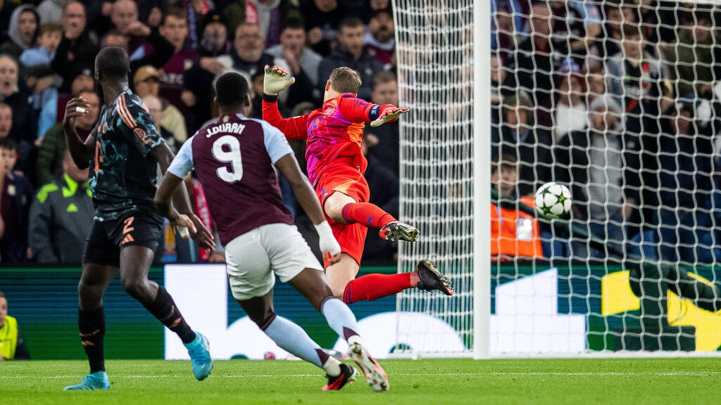 Manuel Neuer stand beim 0:1 zu weit vor dem eigenen Tor