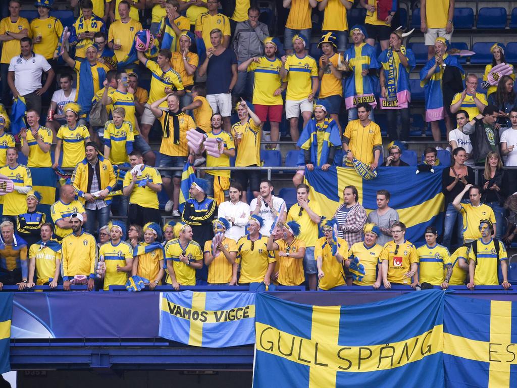 Die schwedischen Fans können ihrer Mannschaft heute die Daumen drücken