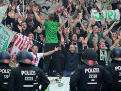 Beim Spiel zwischen Werder und Hertha kam es zu handgreiflichen Auseinandersetzungen