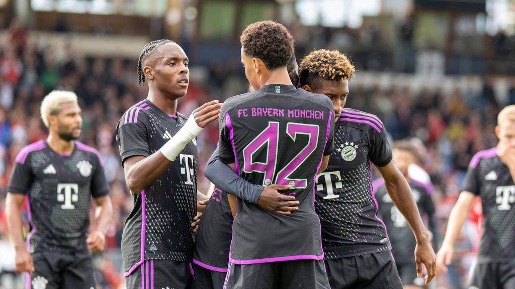 Mathys Tel (l.) war für den FC Bayern nach Einwechslung oftmals zur Stelle Mathys Tel (l.) war für den FC Bayern nach Einwechslung oftmals zur Stelle