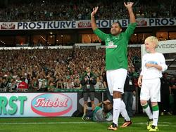 Beim Abschiedsspiel seines Ex-Kollegen Torsten Frings lief Ailton noch einmal für Werder Bremen auf