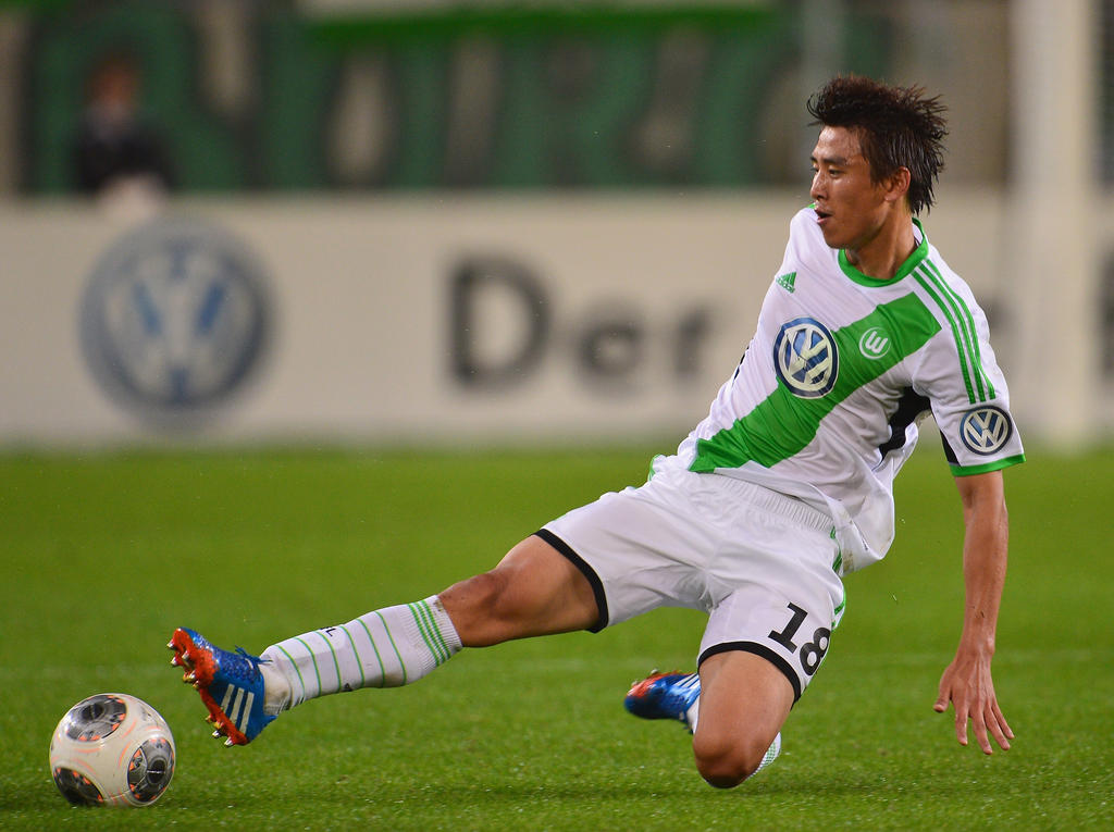 Der Wolfsburger Ja-Cheol Koo fällt im Spiel gegen seinen Ex-Klub aus Der Wolfsburger Ja-Cheol Koo fällt im Spiel gegen seinen Ex-Klub aus