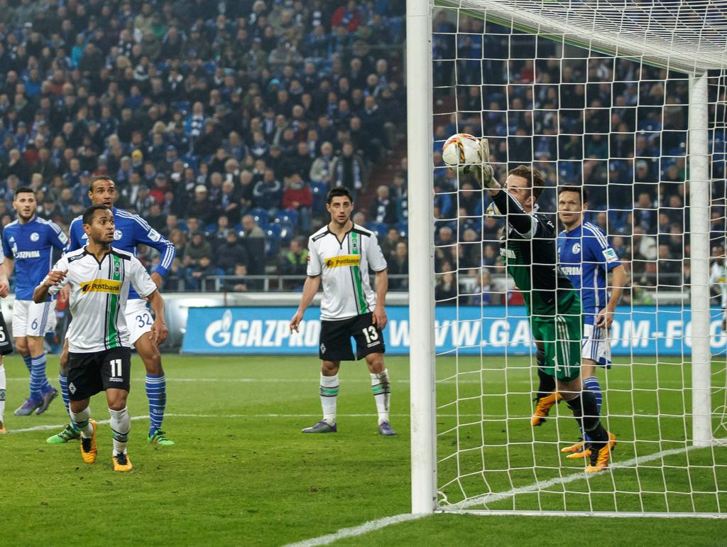 Mit überragenden Parade rettete Ralf Fährmann die Knappen gegen Mönchengladbach
