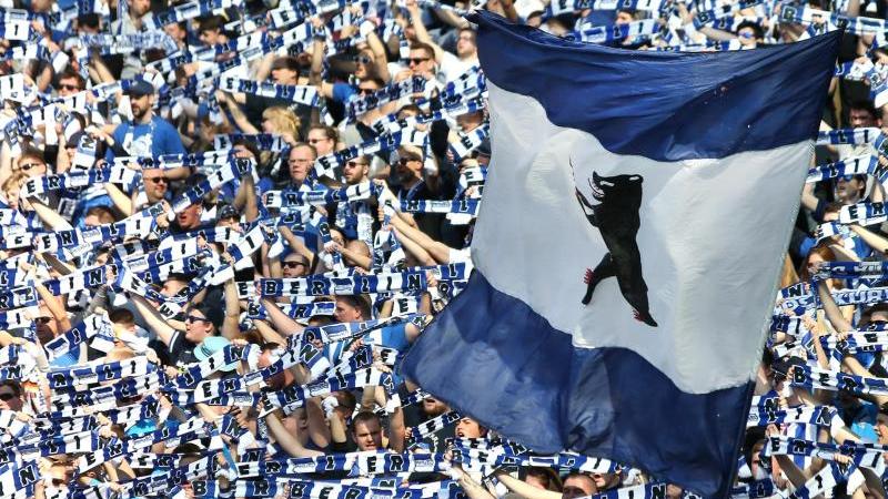 Hertha BSC wünscht sich für den Tag des Mauerfalls ein Stadt-Derby