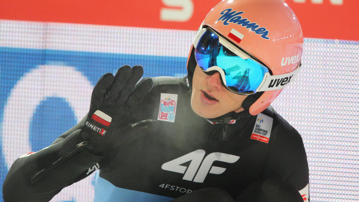 Dawid Kubacki gewinnt erstmals die Vierschanzentournee Dawid Kubacki gewinnt erstmals die Vierschanzentournee