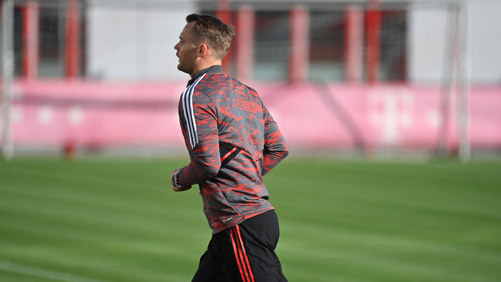 Manuel Neuer beendete das Training des FC Bayern früh Manuel Neuer beendete das Training des FC Bayern früh