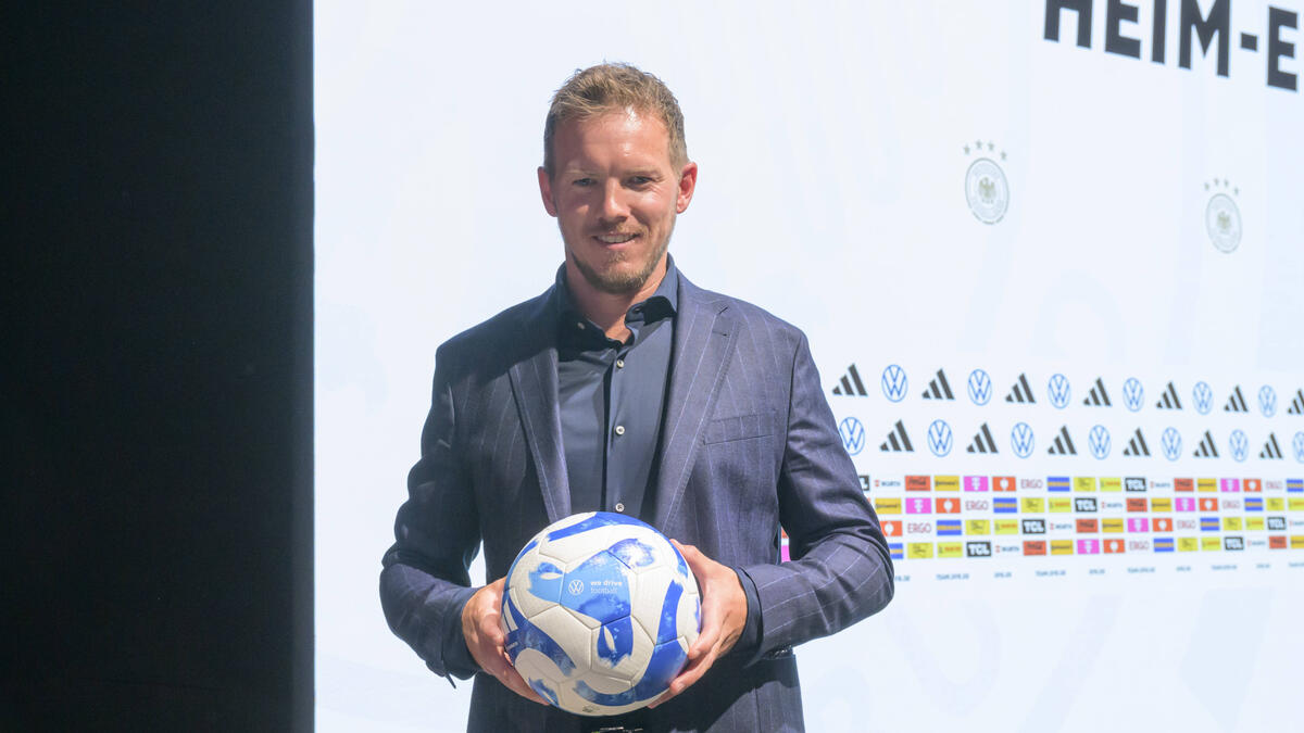 Julian Nagelsmann hofft, dass die Frauen-WM 2027 nach Deutschland kommt