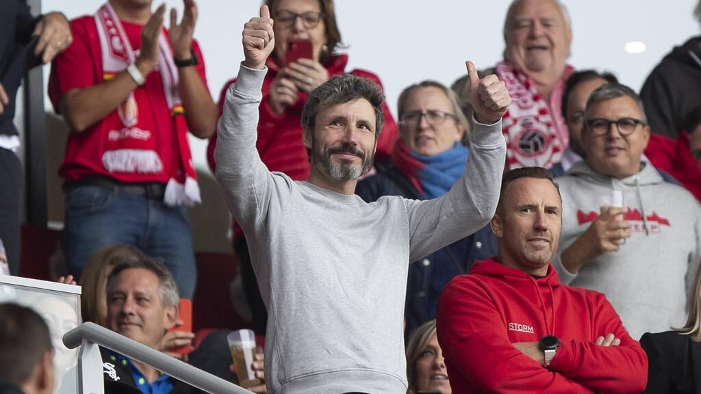 Mark van Bommel war einst Kapitän des FC Bayern Mark van Bommel war einst Kapitän des FC Bayern