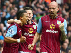 Los jugadores del Aston Villa celebran su segundo gol ante el Leicester. (Foto: Getty)