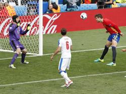 Gol de Piqué en la Eurocopa de Francia ante la República Checa. (Foto: ProShots)