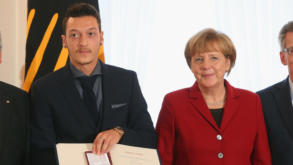 Bundeskanzlerin Angela Merkel schätzt Mesut Özil als 