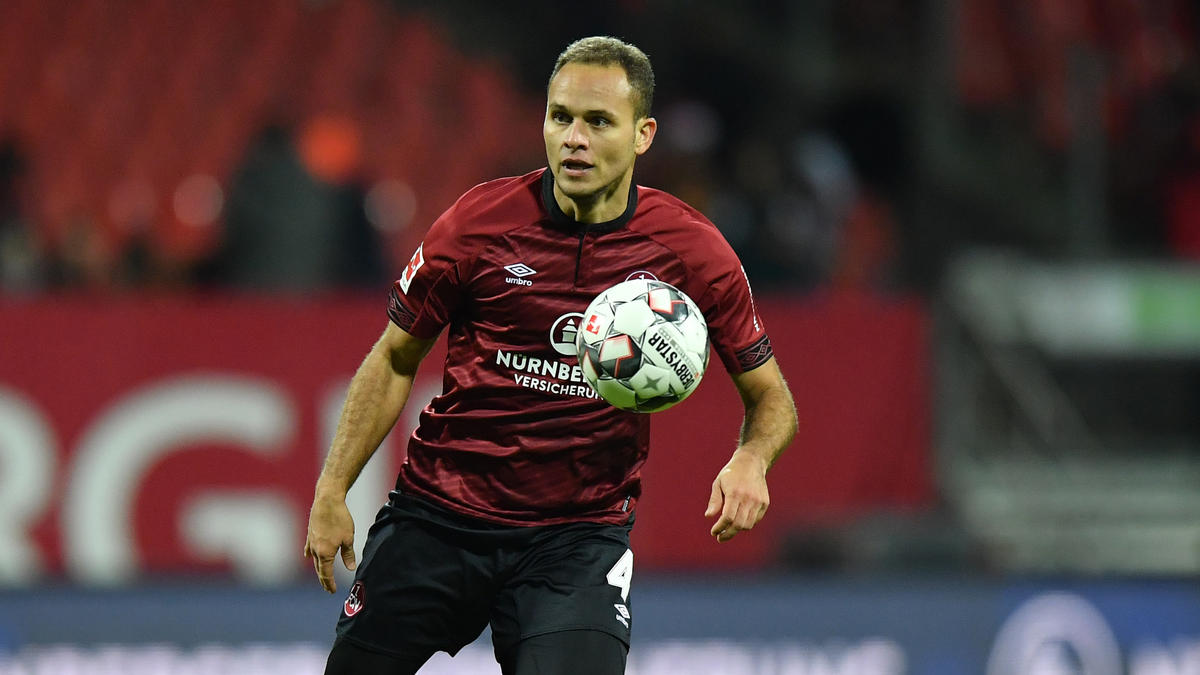 Ewerton konnte vor dem BVB-Spiel nur leicht trainieren Ewerton konnte vor dem BVB-Spiel nur leicht trainieren