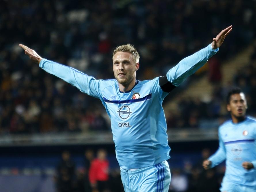 Nicolai Jørgensen laat zich wederom zien in het Feyenoord-shirt. De spits kopt tegen Zorya Lugansk de 0-1 binnen. (03-11-2016) Nicolai Jørgensen laat zich wederom zien in het Feyenoord-shirt. De spits kopt tegen Zorya Lugansk de 0-1 binnen. (03-11-2016)