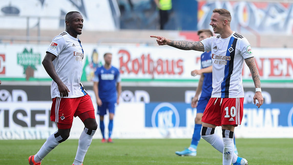 Der HSV hat sich beim KSC den nächsten Dreier gesichert Der HSV hat sich beim KSC den nächsten Dreier gesichert