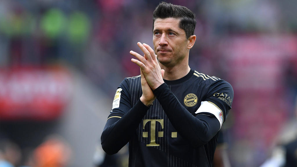 Wie lange trägt Robert Lewandowski noch das Trikot des FC Bayern? Wie lange trägt Robert Lewandowski noch das Trikot des FC Bayern?