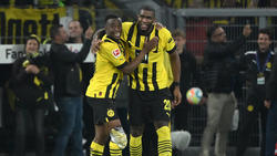 Youssoufa Moukoko (l.) und Anthony Modeste besorgten die beiden BVB-Treffer gegen den FC Bayern