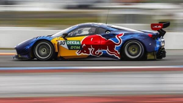 Am absoluten Limit: Die DTM reizt die GT3-Boliden aus und sorgt für Topzeiten Am absoluten Limit: Die DTM reizt die GT3-Boliden aus und sorgt für Topzeiten