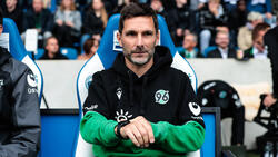 96-Coach Stefan Leitl wundert sich über die Ansetzungen in der 2. Bundesliga