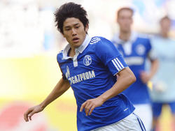 Atsuto Uchida ist wieder beim Schalker Mannschaftstraining dabei