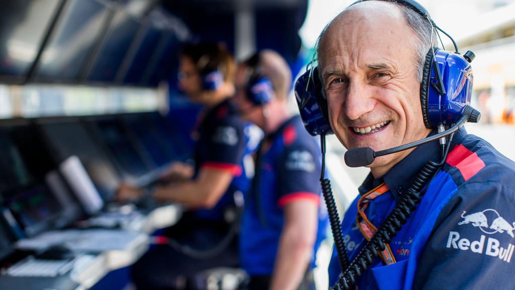 Dank des Honda-Wechsels: Franz Tost sieht Red Bull vor besseren Zeiten Dank des Honda-Wechsels: Franz Tost sieht Red Bull vor besseren Zeiten
