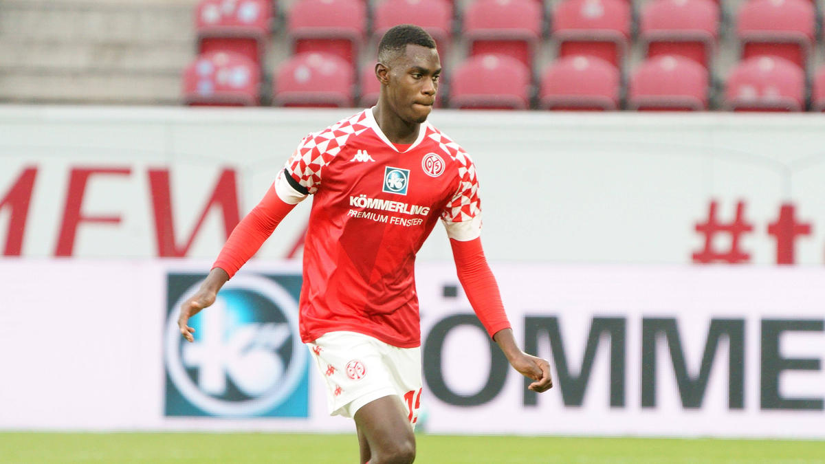 Moussa Niakhaté wird mit dem BVB in Verbindung gebracht
