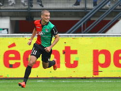 Christian Santos is blij met zijn treffer tijdens het competitieduel NEC Nijmegen - FC Oss. (26-10-2014)