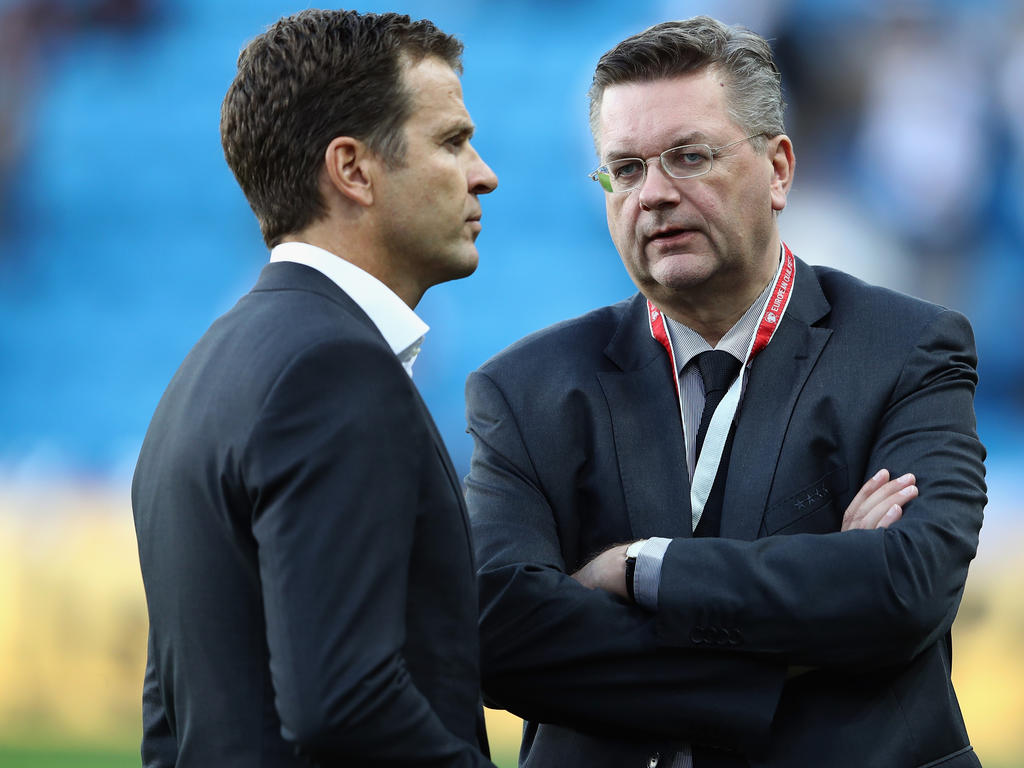 Reinhard Grindel (r.) mit Oliver Bierhoff (l.) Reinhard Grindel (r.) mit Oliver Bierhoff (l.)