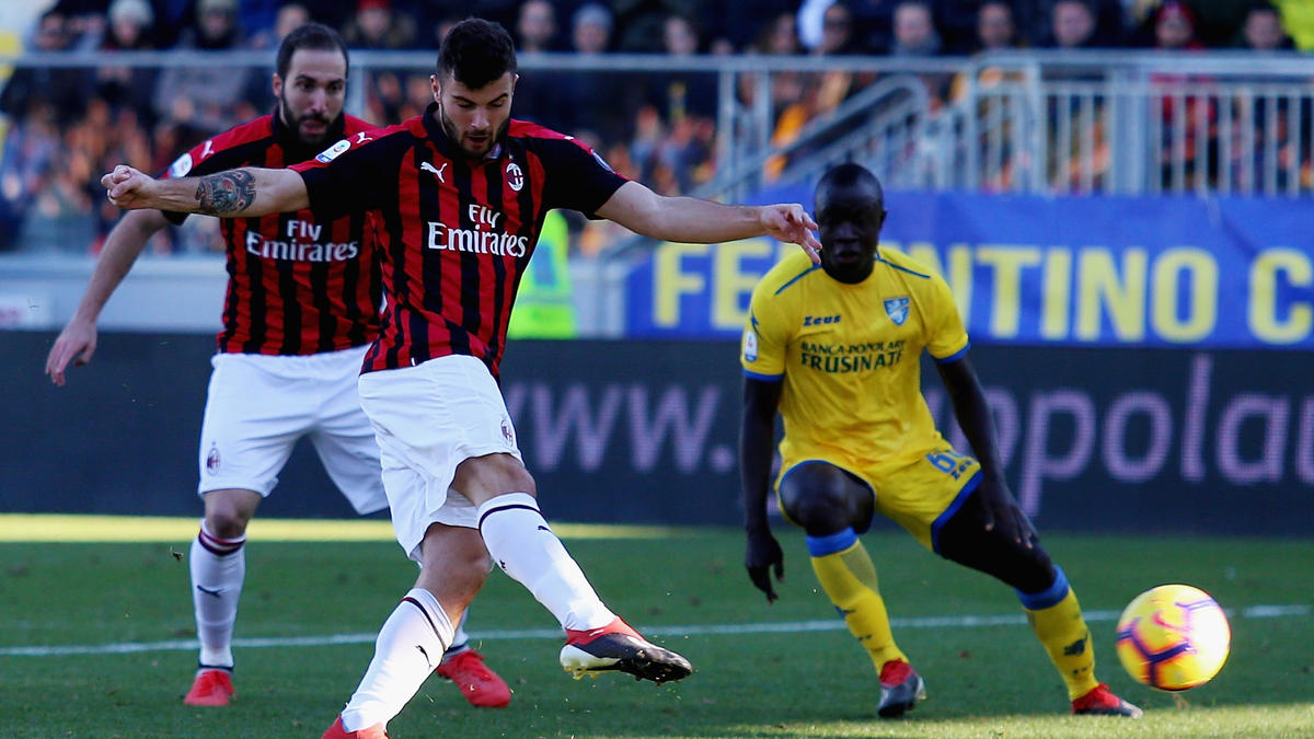 Der BVB soll sich nach Patrick Cutrone erkundigt haben Der BVB soll sich nach Patrick Cutrone erkundigt haben