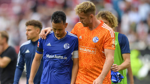 Maya Yoshida (l.) wird den FC Schalke 04 verlassen