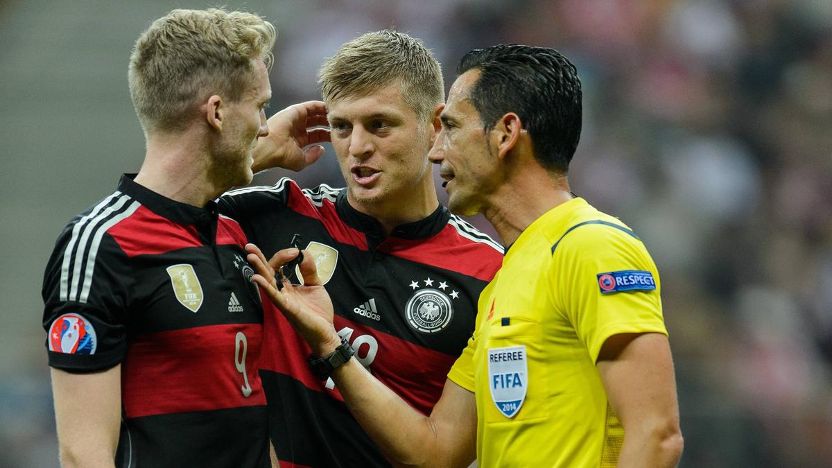 Toni Kroos kann die Kritik von André Schürrle nachvollziehen Toni Kroos kann die Kritik von André Schürrle nachvollziehen