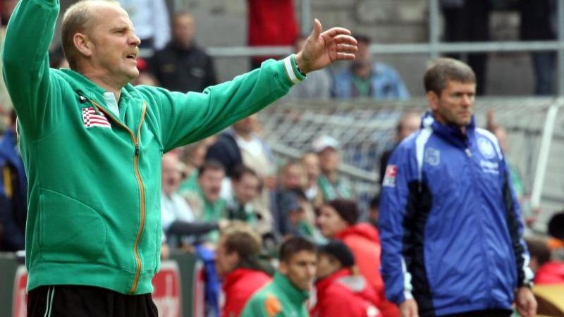 Thomas Schaaf (Werder Bremen) und Friedhelm Funkel (1. FC Köln) kämpfen um den Bundesliga-Erhalt