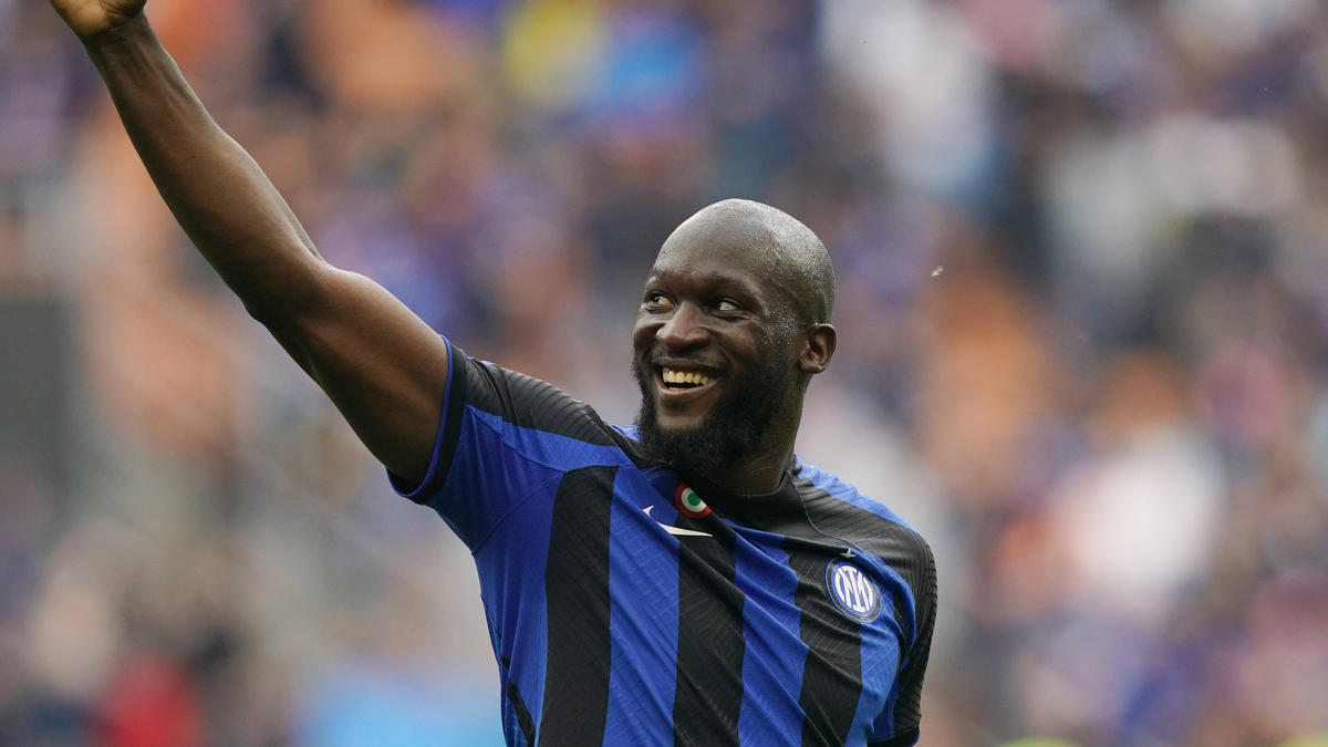 Steht bis 2026 beim FC Chelsea unter Vertrag: Der zuletzt auch beim FC Bayern gehandelte Romelu Lukaku