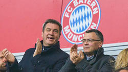 Markus Söder (l.) gratulierte dem FC Bayern zur elften Meisterschaft in Folge