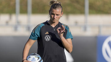 Hat ein Bekenntnis zur Bundestrainerin vermieden: DFB-Kapitänin Alexandra Popp