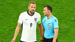 Darf meckern: Englands Kapitän Kane mit Zwayer