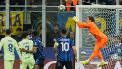 Inter-Torwart Yann Sommer (r.) zeigte gegen Barcelona eine starke Leistung