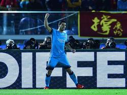 Luis Suárez celebrando su tercer gol ante el Guangzhou en la semifinal. (Foto: Imago)