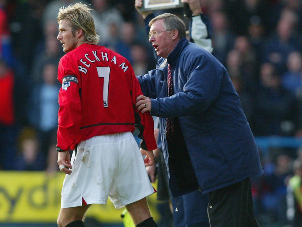 Sir Alex Ferguson y David Beckham hablan en uno de los encuentros con el United. (Foto: Getty)