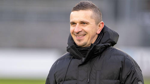Mersad Selimbegović bleibt Regensburg weiter erhalten