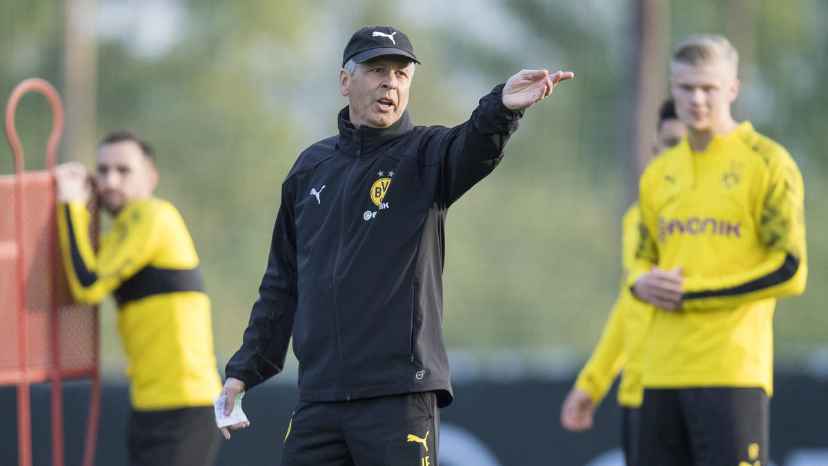 BVB-Coach Lucien Favre sieht sein Team noch nicht auf einem guten Weg BVB-Coach Lucien Favre sieht sein Team noch nicht auf einem guten Weg