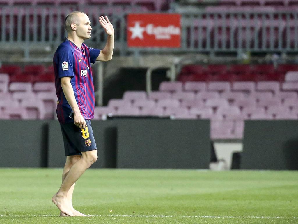 Iniesta se despidió del Camp Nou en soledad.