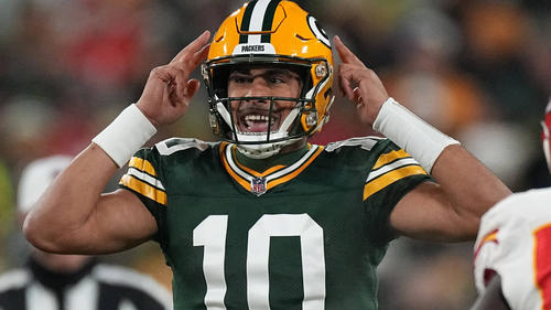 Jordan Love hält die Packers auf Playoff-Kurs