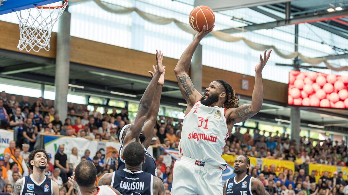 Der FC Bayern ist in der Playoff-Serie davongezogen