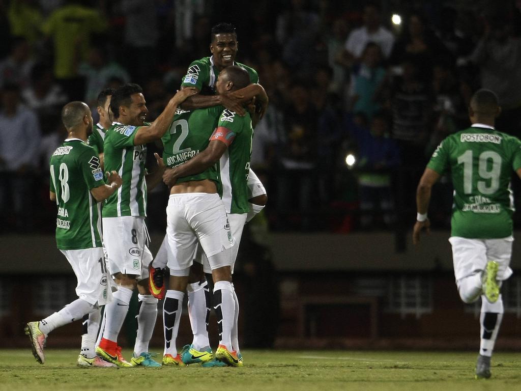 Los jugadores del Nacional celebran el gol de Orlando Berrío. (Foto: Getty)