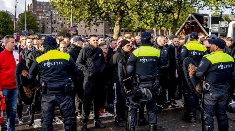 Schlimme Szenen rund um das Spiel von Union Berlin in Rotterdam